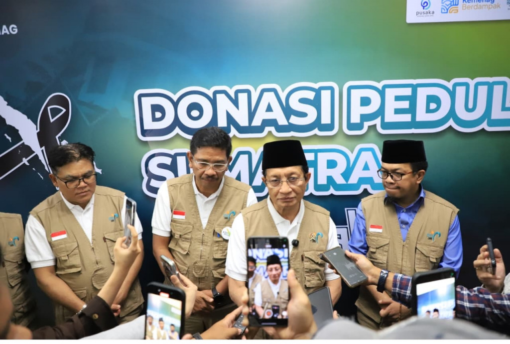 UIN dan Ditjen BImas Islam Kemenag donasi Aksi Peduli Sumatra. Foto: Kemenag