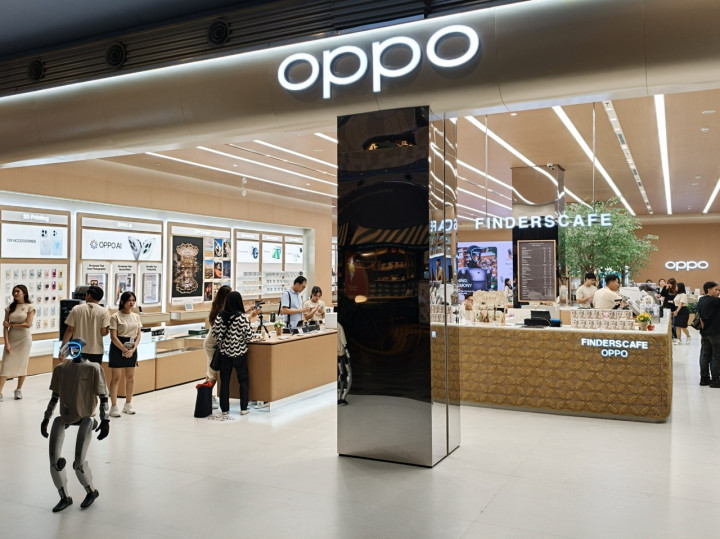 Flagship Store Oppo di Gandaria City Konsep Baru, Robot AI Interaktif