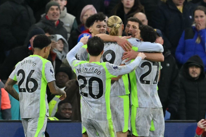 Skuat Manchester City. (Foto: AFP/Glyn Kirk)