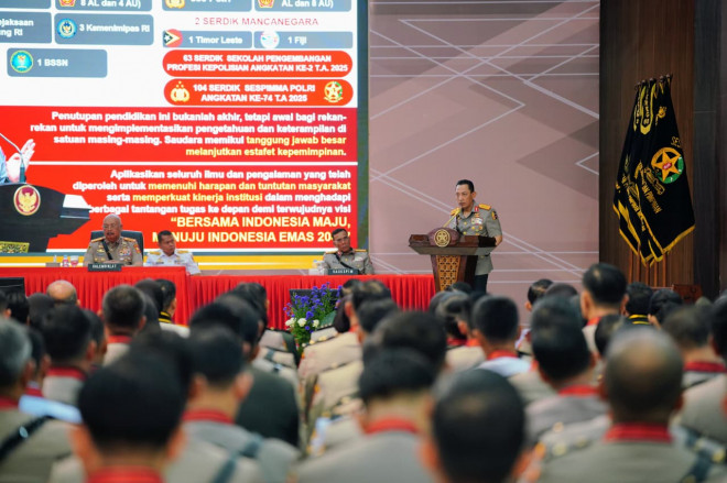 Kapolri Pimpin Penutupan Pendidikan Sespim Polri Tahun Ajaran 2025 di Lemdiklat Polri. (Foto: Istimewa)