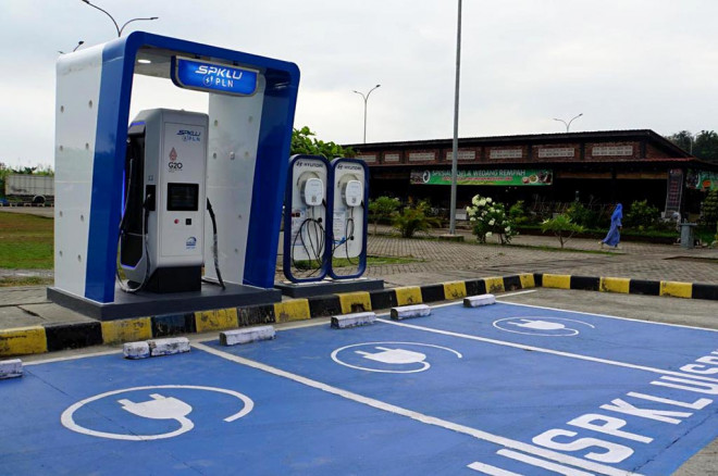 Lokasi SPKLU di Rest Area 792A Tol Trans Jawa. Jasa Marga