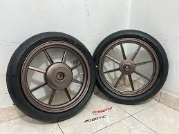 Velg Palang 8 V Rossi Sedang Populer, Tersedia untuk Motor Apa Saja?