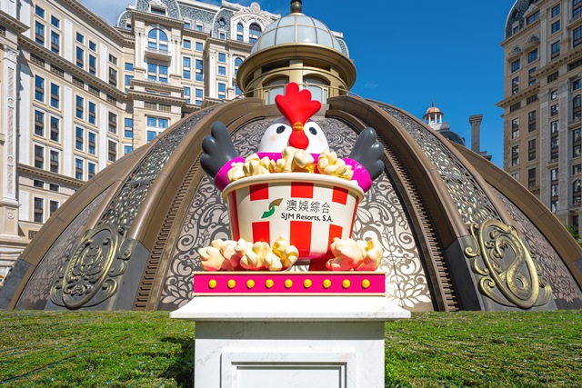 Nikmati petualangan musim dingin dan ragam kuliner bersama “Sam the Rooster” hingga 4 Januari 2026. (Foto: Dok. Istimewa)