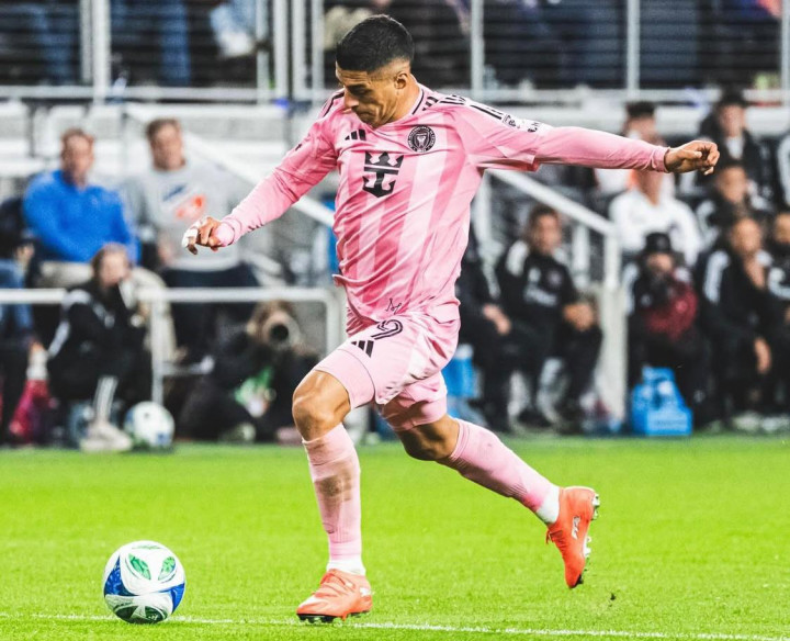 Inter Miami Resmi Perpanjang Kontrak Luis Suarez