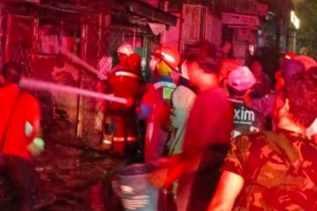 Kebakaran Mobil Listrik, Si Jago Merah Mengamuk di Jakarta Utara