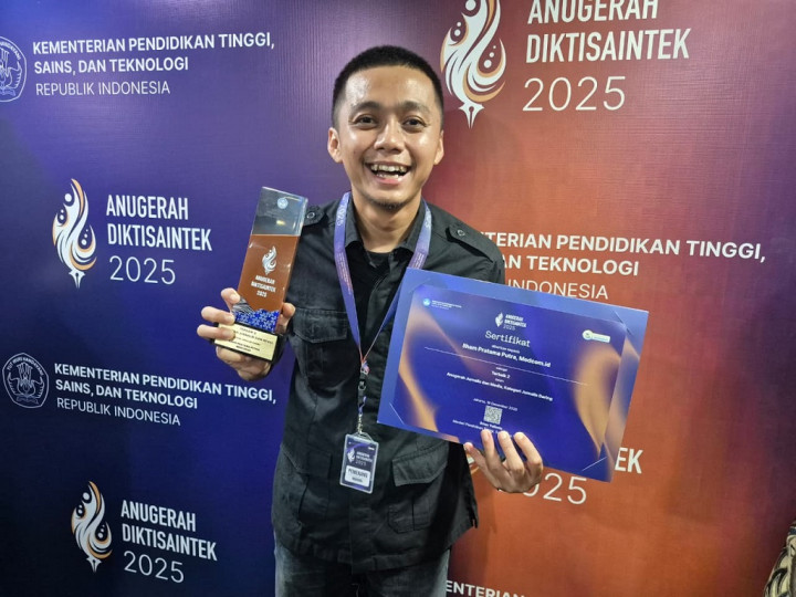 Jurnalis Medcom.id Raih Anugerah Diktisaintek 2025 Kategori Jurnalis Daring Terbaik