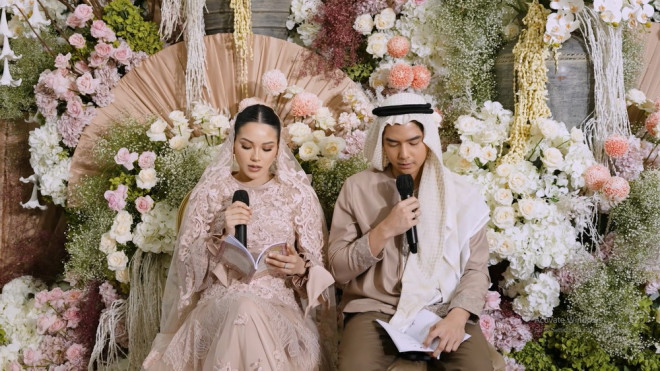 Alyssa Daguise dan Al Ghazali (Foto: YouTube The ALs)