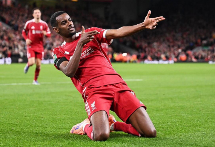 Alexander Isak Cedera Parah, Stok Penyerang Liverpool Menipis