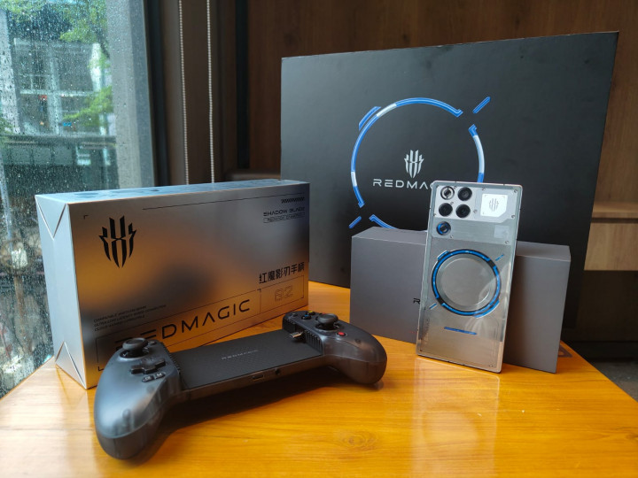 Eksklusif, Unboxing Paket nubia REDMAGIC 11 Pro, Bonus Gamepad!