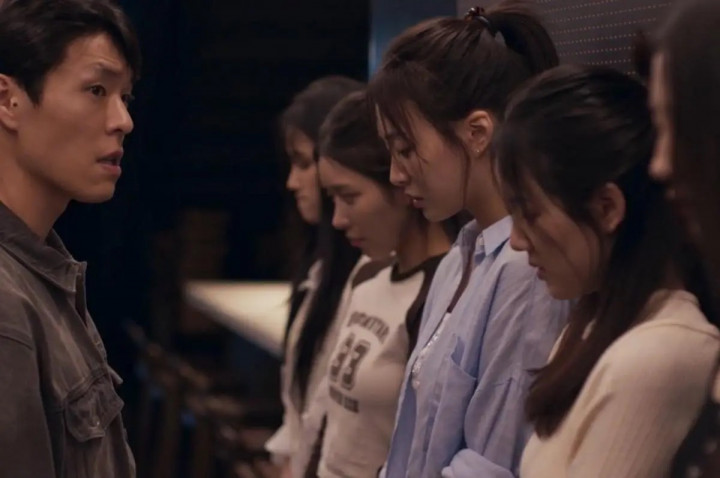 5 Sisi Gelap Trainee Idol di Drakor Taxi Driver 3