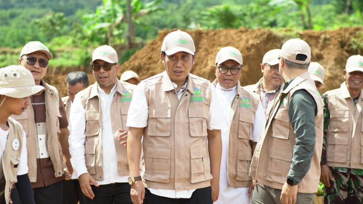 Pascabanjir Sumatra, Masjid Eco Wakaf di Bogor Tebar 1.000 Pohon