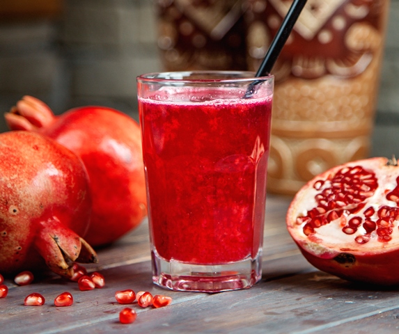 Untuk Tekanan Darah dan Kesehatan Jantung, Inilah Waktu Terbaik Minum Jus Delima