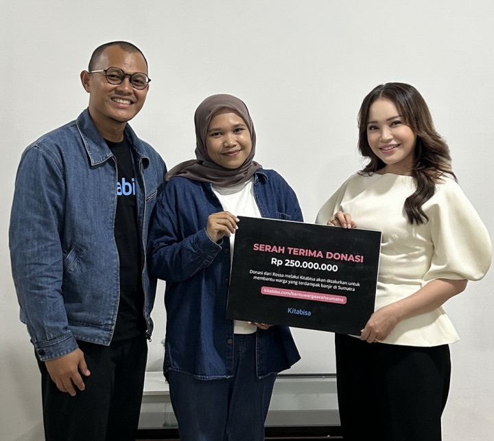 Rossa Donasi Rp500 Juta untuk Bencana Sumatera, Sediakan Akses Listrik hingga Starlink