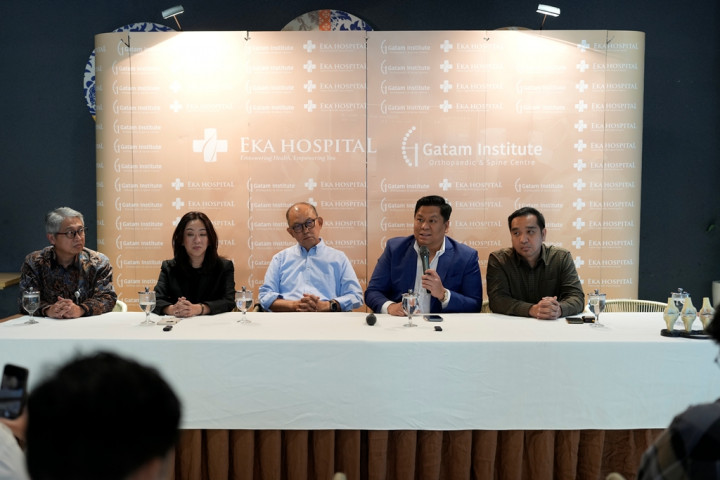 Operasi Lutut Kini Lebih Aman dan Akurat, Kenali Teknologi Velys di Eka Hospital