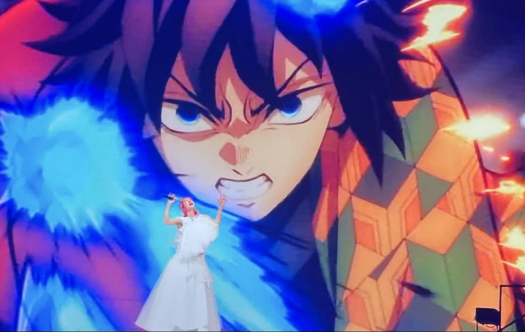 Penampilan LiSA bawakan lagu OST Demon Slayer di Kouhaku Uta Gassen 2025 (Foto: X @kaigo_akaruku)