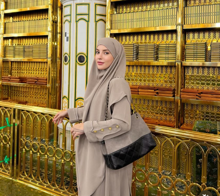 Tasya Farasya Tutup Akhir Tahun 2025 dengan Umrah, Pilih Doa daripada Pesta