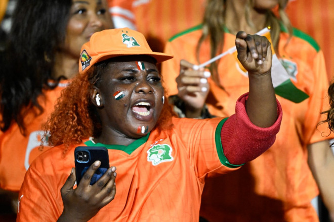 Suporter Piala Afrika yang atraktif-Foto Khaled Desouki/AFP