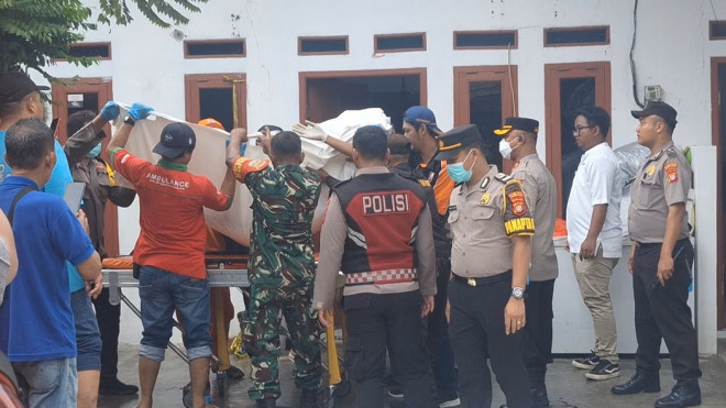 3 Anggota Keluarga Tewas Diduga Keracunan Makanan Warakas Jakut (Metrotvnews/Yurike Budiman)