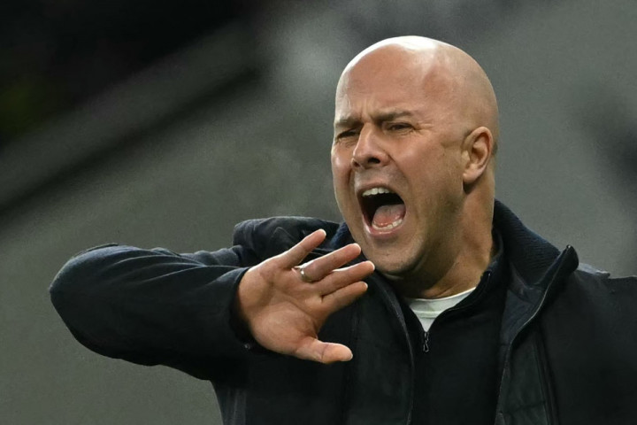 Gol Telat Fulham Buyarkan Kemenangan Liverpool, Ini Penjelasan Arne Slot