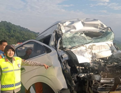 Kecelakaan Minibus Rombongan Guru di Tol Ungaran, Begini