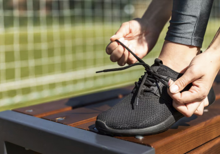 Rekomendasi Sepatu Olahraga yang Nyaman untuk Usia 40-an, Harga Bervarian