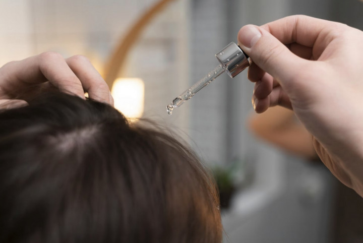 Kenali Manfaat Hair Tonic, Produk Perawatan Rambut yang Tak Boleh Dilewatkan