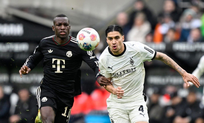 Kevin Diks. (kanan). (Foto: AFP/Ina Fassbender)