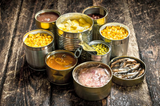 Ilustrasi makanan kaleng. Foto: Shutterstock