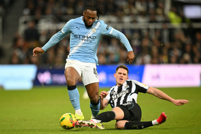 Antoine Semenyo (kiri) cetak gol lagi untuk City-Foto: Oli Scraff-AFP