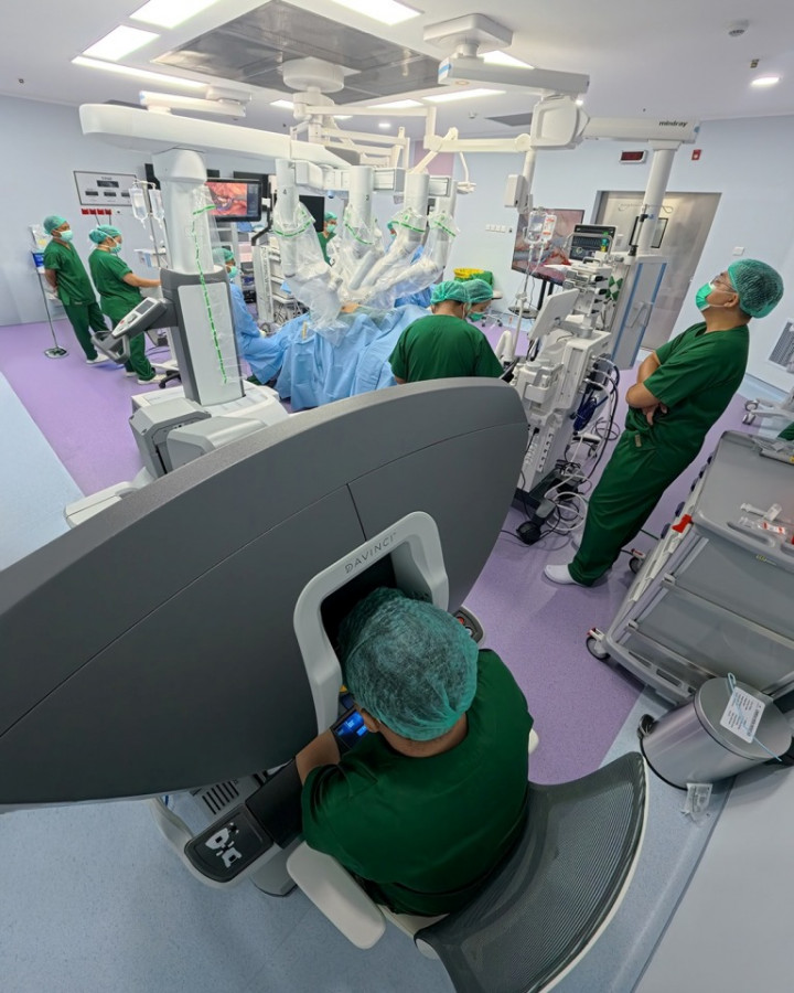 Prosedur Teknologi Robotik Da Vinci XI untuk Pengobatan Kanker Prostat