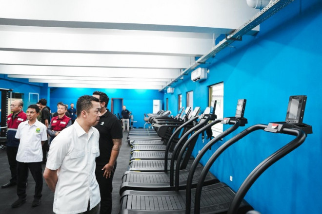 Wamenpora, Taufik Hidayat, hadiri peresmian fasilitas baru PBSI (dok. Kemenpora)