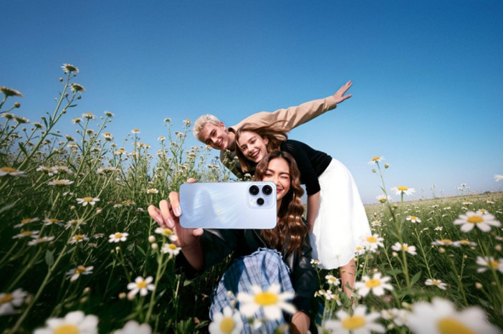 Oppo Reno15 Series Hadirkan AI Motion Photo dengan Teknologi Border Stitching Pertama di Industri