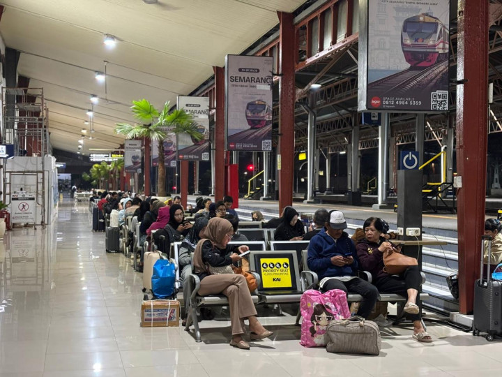 Luapan Air Ganggu Jalur Pantura Jateng, KAI Hentikan Sementara Perjalanan
