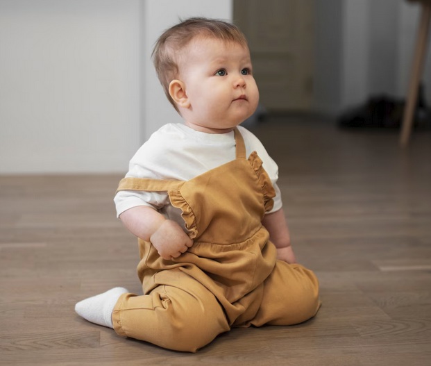 Bagaimana Jika Bayi Terlambat Bisa Berdiri?