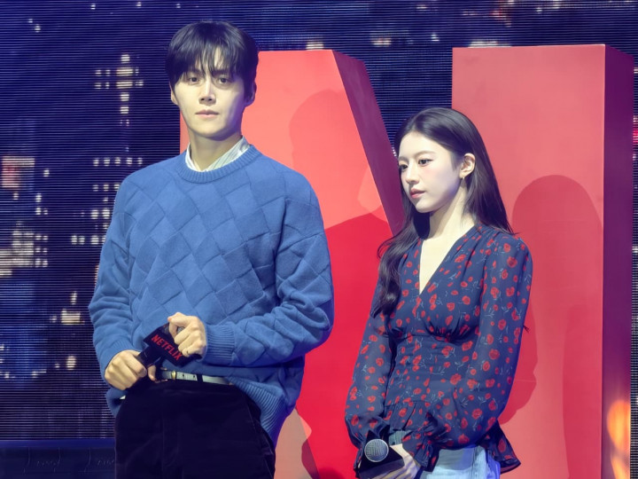 Kim Seon-ho Ungkap Rahasia di Balik Adegan Ikonik Drakor <i>Can This Love Be Translated?</i>