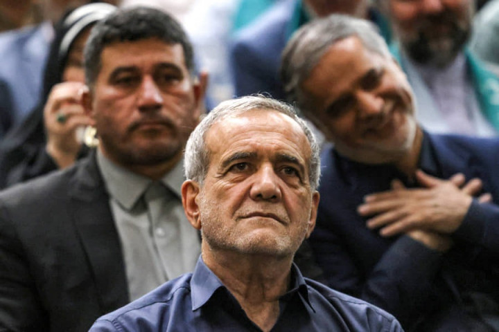 Pezeshkian Punya Bukti Keterlibatan AS dan Israel Dalangi Kerusuhan di Iran