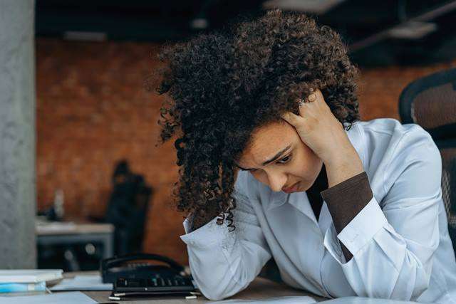 Tamu Bulanan Enggak Datang-Datang? Jangan Langsung Overthink, Cek Faktor Ini Yuk