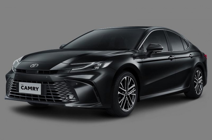 Harga OTR Jakarta Toyota Camry per Januari 2026