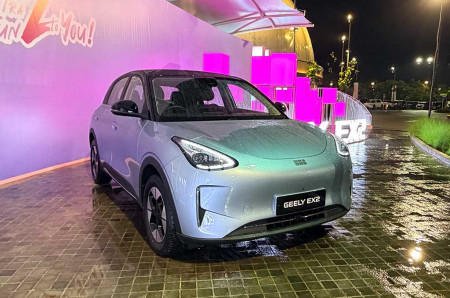 Geely Resmi Pasarkan EX2, Banderol Khusus Mulai Rp299,9 Juta!