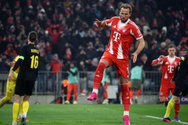 Selebrasi gol Harry Kane saat membantu Bayern Muenchen menundukkan Royale Union pada laga lanjutan Liga Champions 2025/2026, Kamis (22/1/2026). (Foto: KARL-JOSEF HILDENBRAND / AFP)