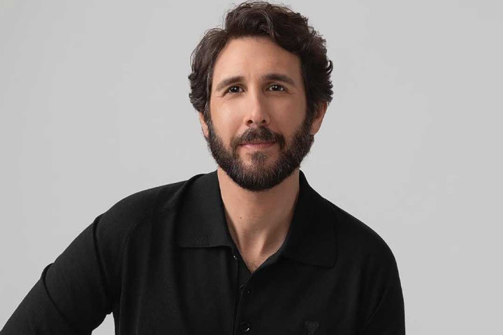 Josh Groban Bakal Tampil dengan Orkestra di Jakarta, Promotor: Persiapannya 3 Kali Lebih Rumit