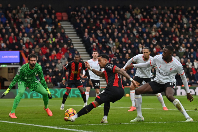 Suasana pertandingan Bournemouth vs Liverpool (AFP/Glyn Kirk)