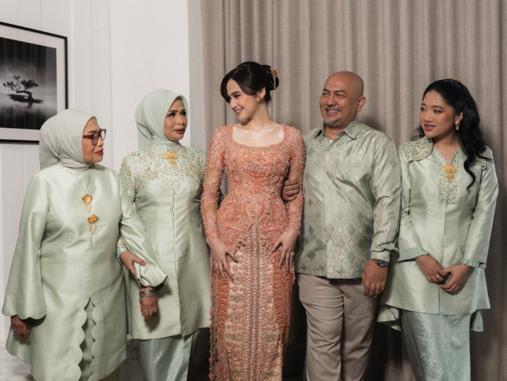 Bukan Andre Ariyantho, Ini Petunjuk Asal-usul Ayah Kandung Syifa Hadju