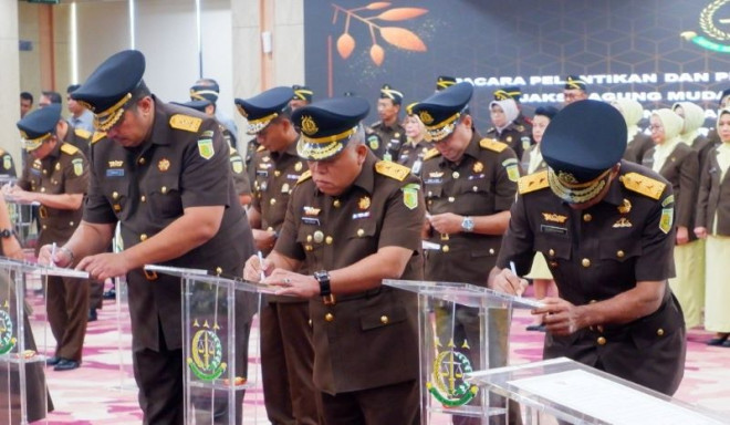 Pelantikan jajaran eselon II Kejaksaan Agung. Dok. Kejaksaan Agung.