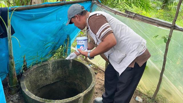 Biar Enggak Sakit, Pengungsi Kuala Cangkoi Dapet Proteksi Extra dari DBD & Malaria