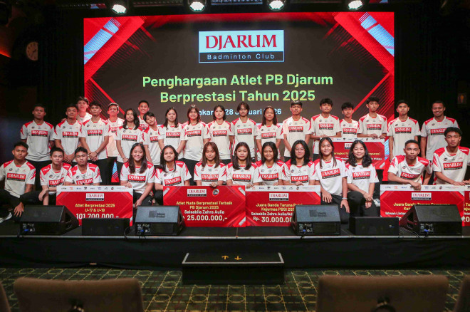 Sesi foto bersama para atlet PB Djarum yang mendapat bonus atas prestasi di sepanjang 2025. (Foto: Istimewa)