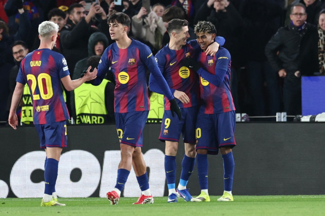 Selebrasi gol para pemain Barcelona. (JOSEP LAGO / AFP)