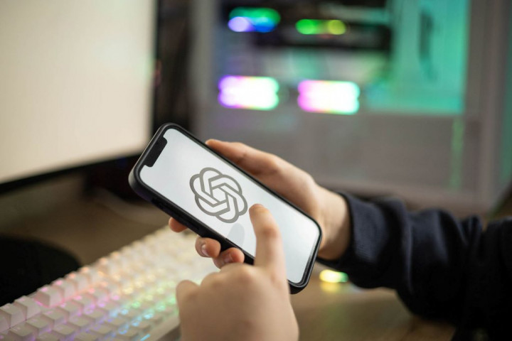 AI di Dunia Kerja: Efisien, Tapi Bukan Pengganti Cara Berpikir