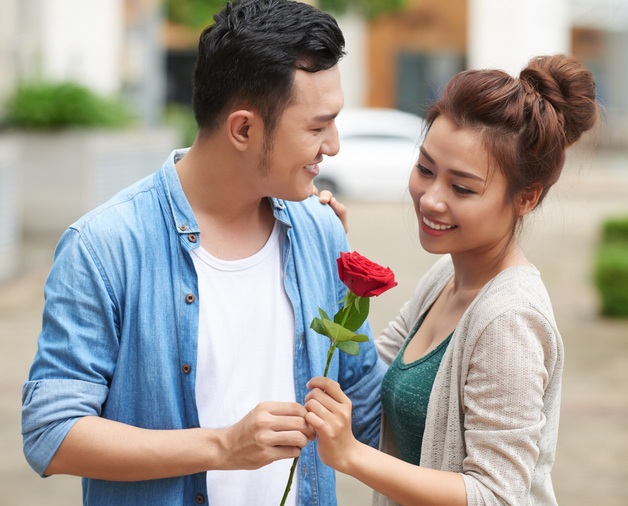 Tujuan Love Bombing kendali dan kekuasaan atas seseorang. Ilustrasi Freepik