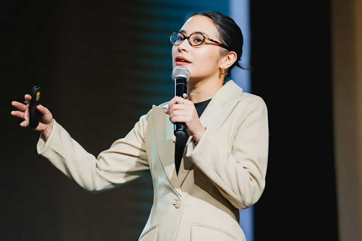 Prilly Latuconsina Sudah Dapat Pekerjaan Baru, jadi Sales di Summarecon Mall Bekasi